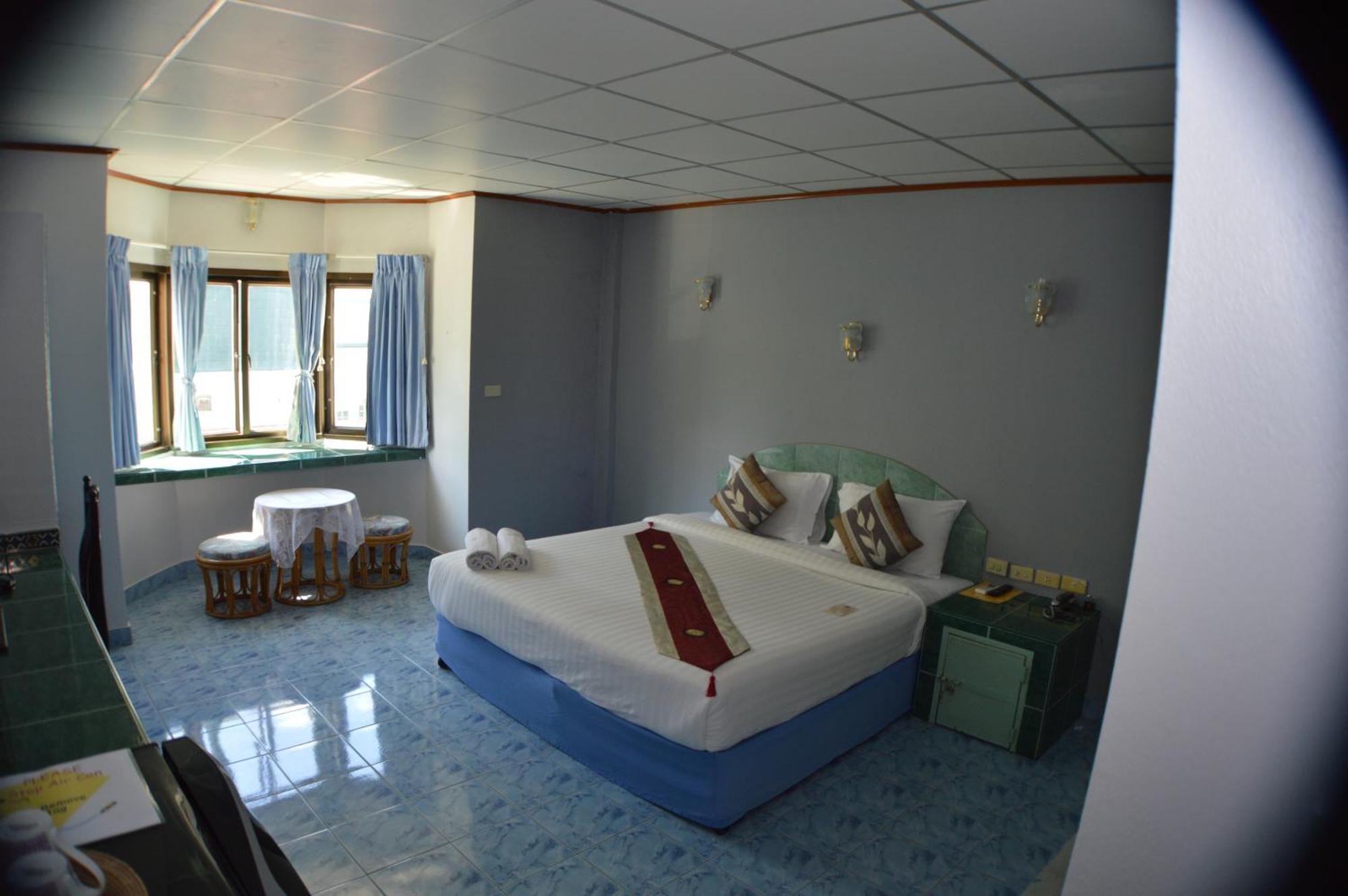 Karon Seabreeze Inn מראה חיצוני תמונה
